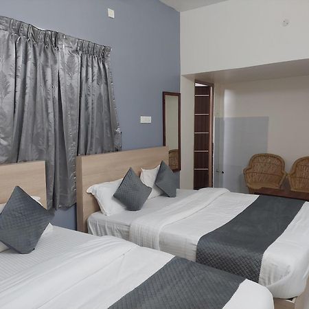 Sapphire Stayss Yelagiri Eksteriør billede