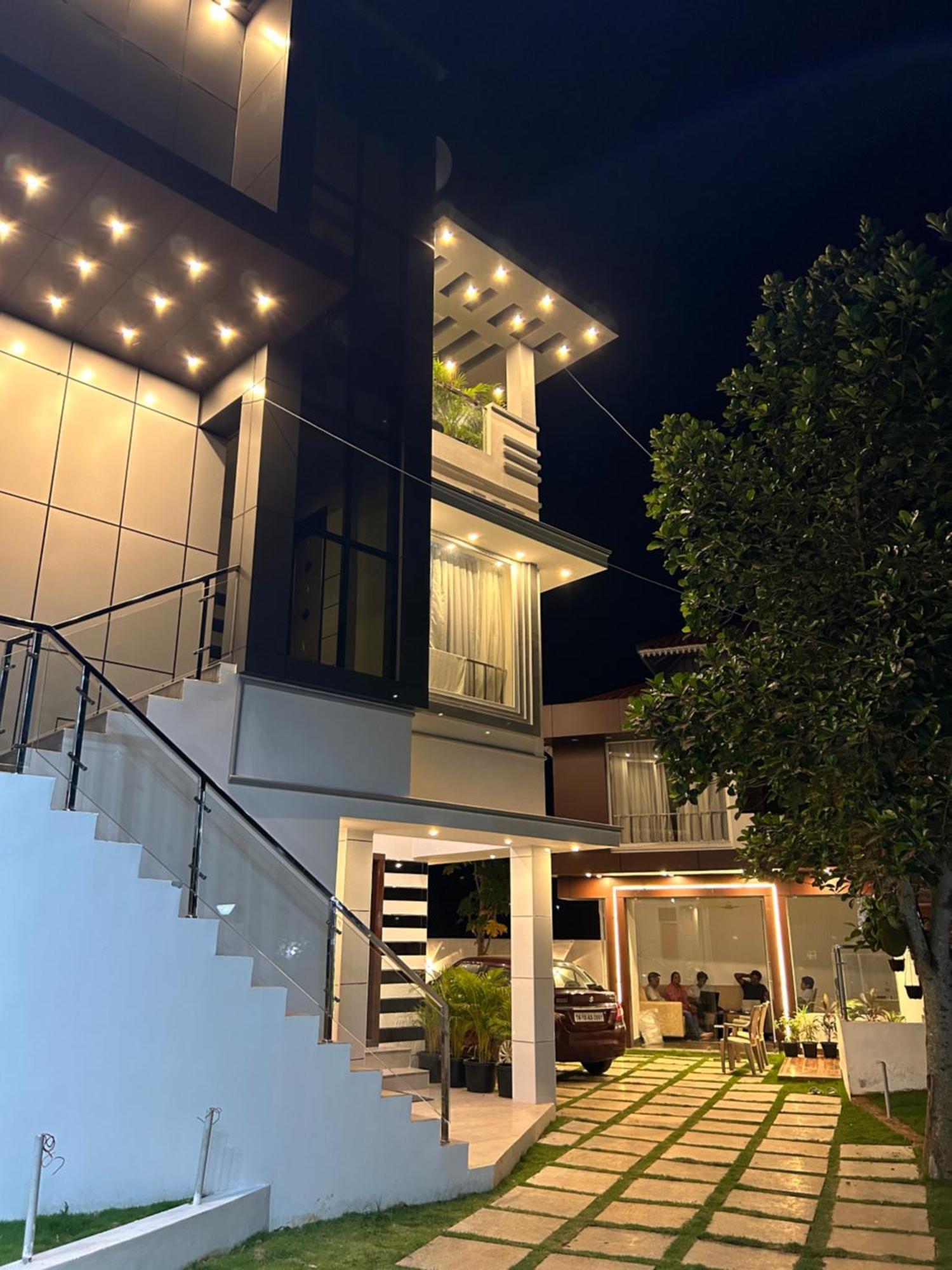 Sapphire Stayss Yelagiri Eksteriør billede